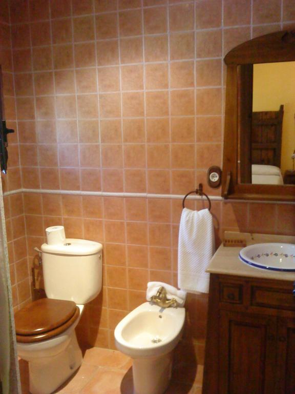 Valdolazaro Pension Los Navalucillos Buitenkant foto